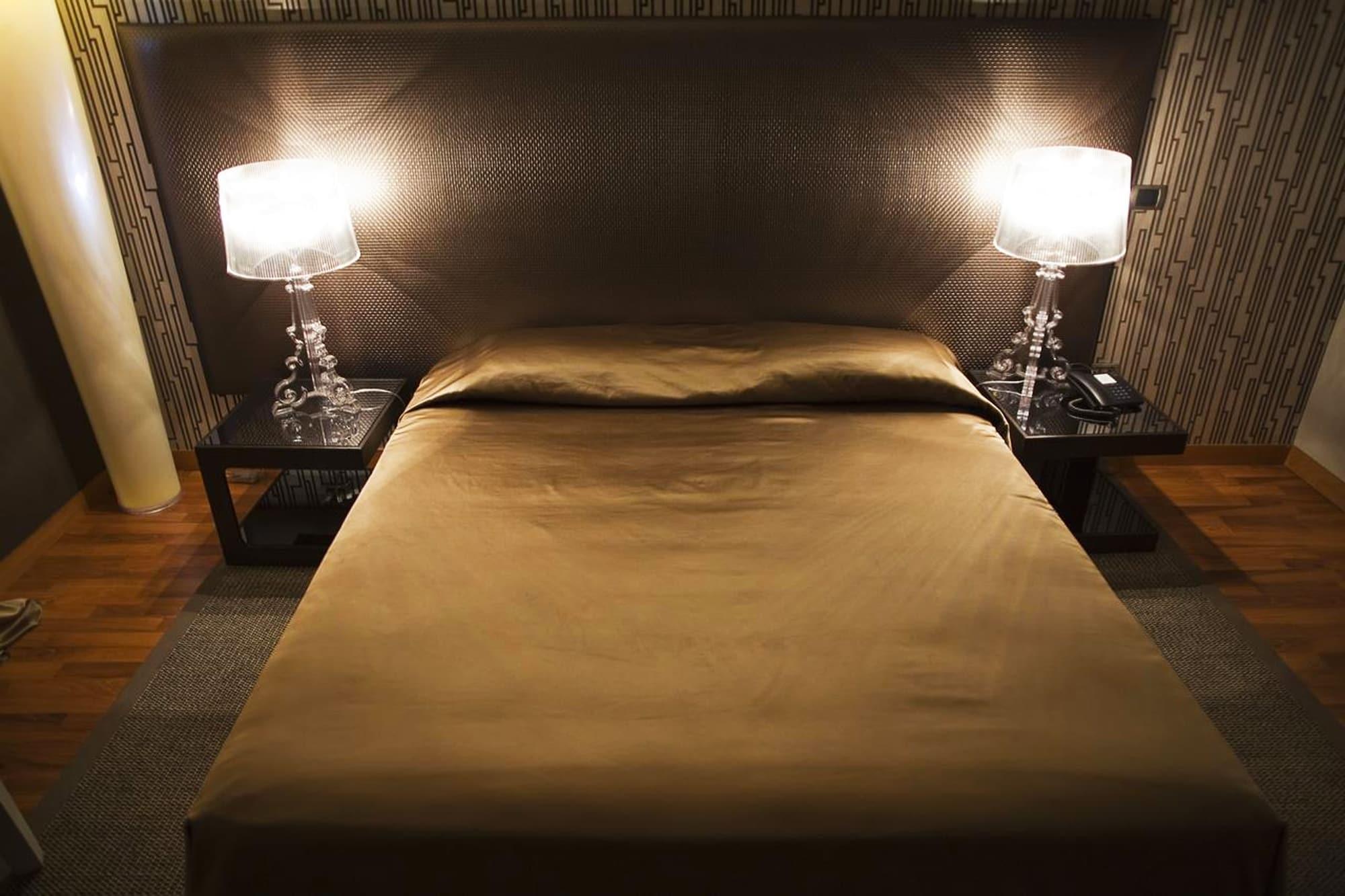 Hotel Aleramo Asti Ngoại thất bức ảnh